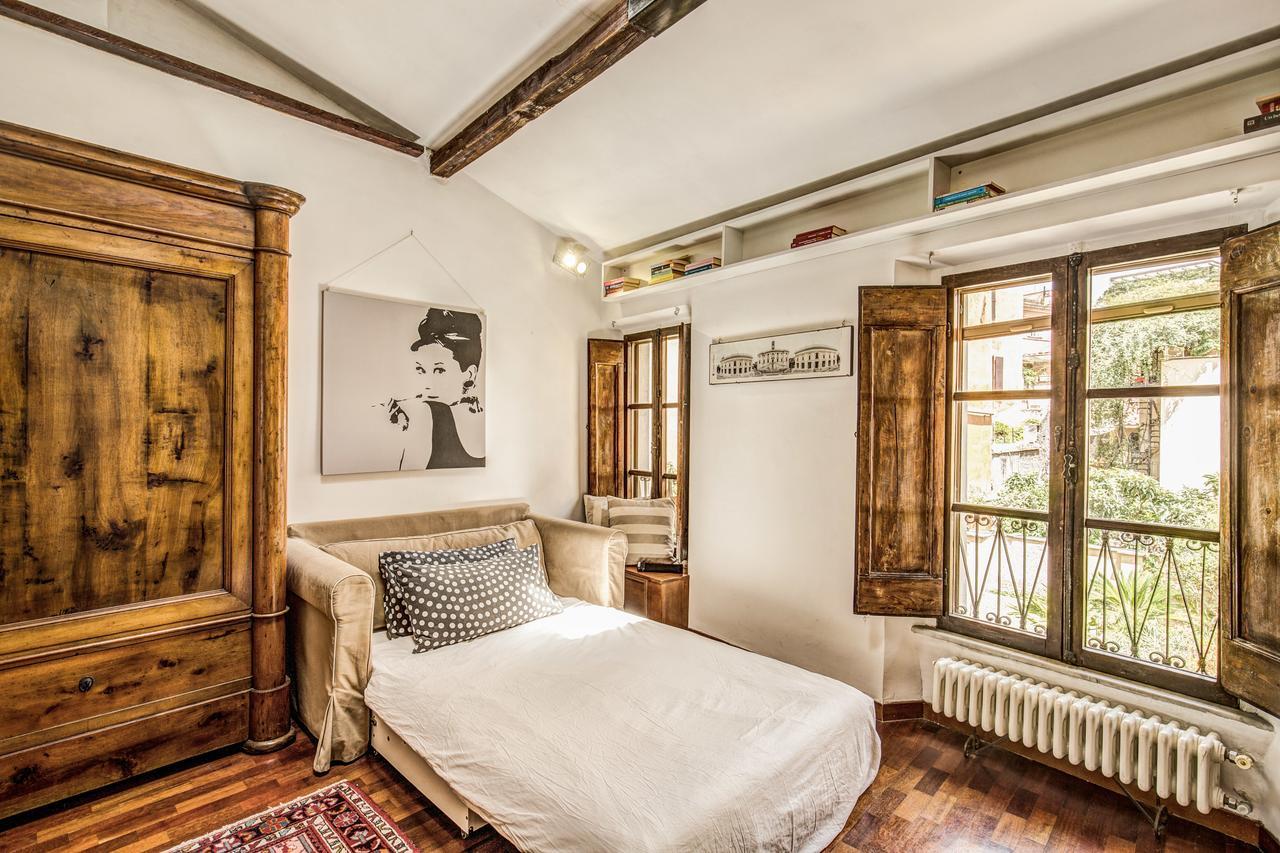 Homehouse Garofano - Rione Monti - Colosseum Appartement *